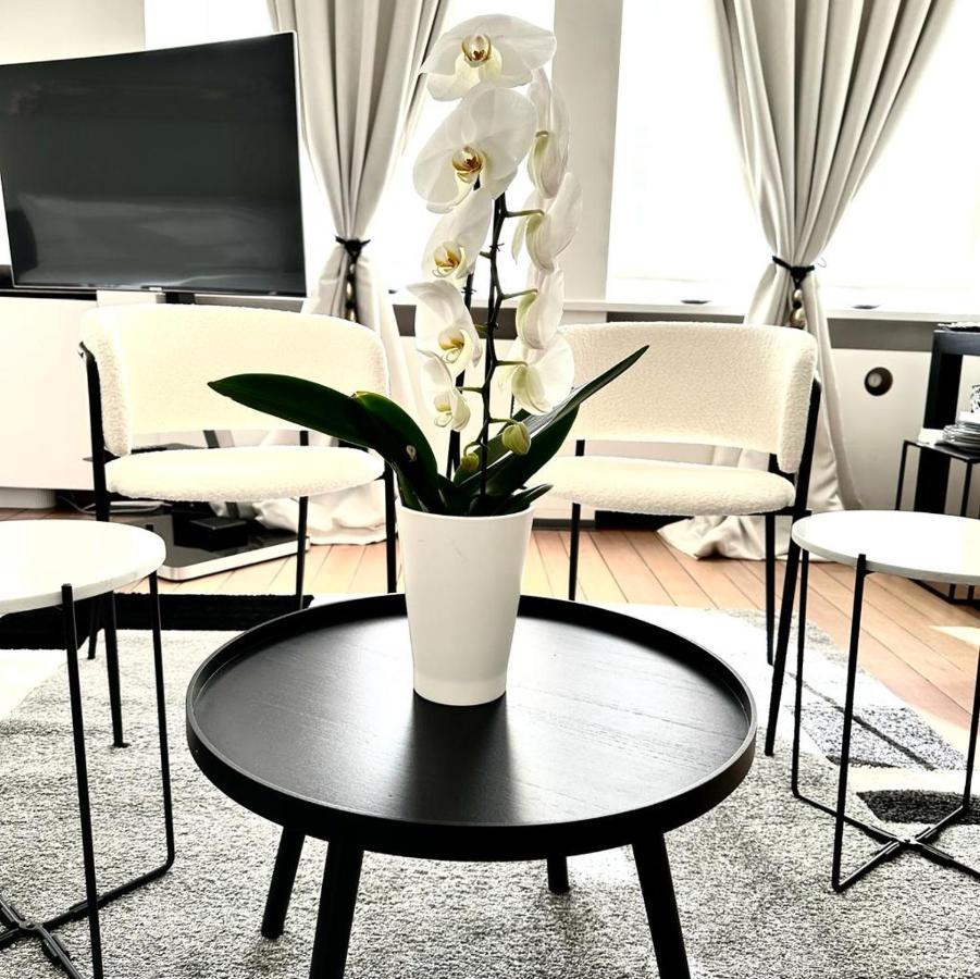 Les Lofts D'Artistes Hotel Saint-Gilles ภายนอก รูปภาพ